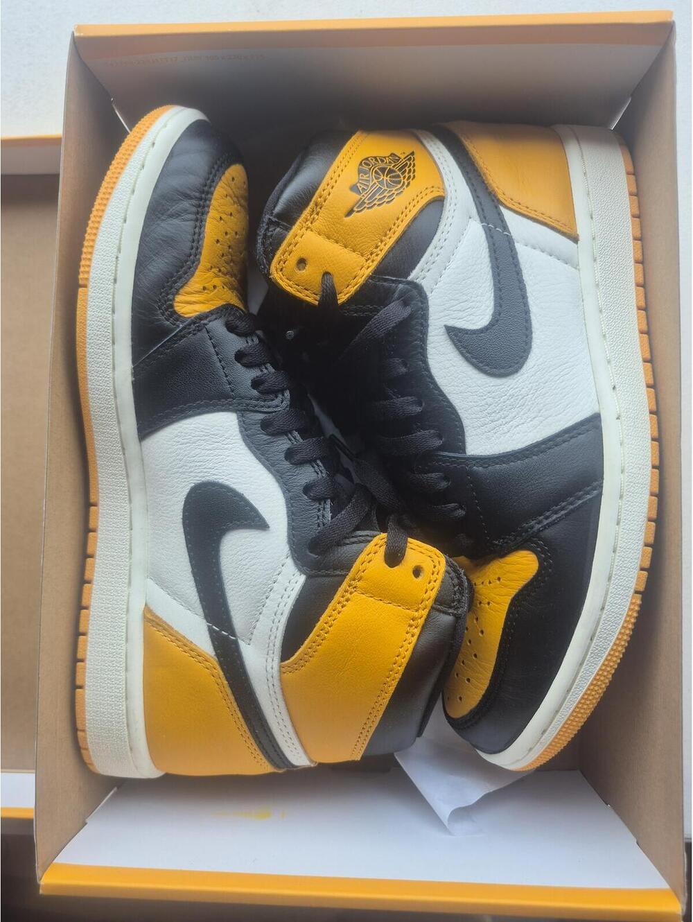 Air Jordan 1 ‘Taxi’ Yellow Toe Sneakers Mens Sz 8.5 Preowned